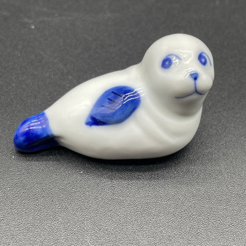 Delft Style Miniature Baby Seal Blue And White Porcelain Unmarked